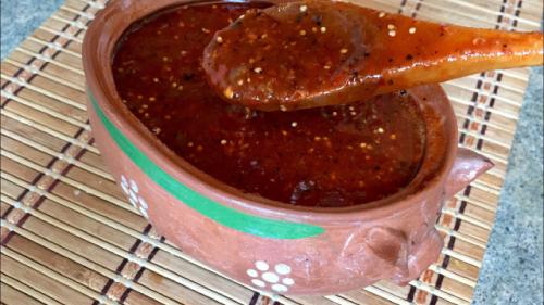 cocinar salsa guajillo